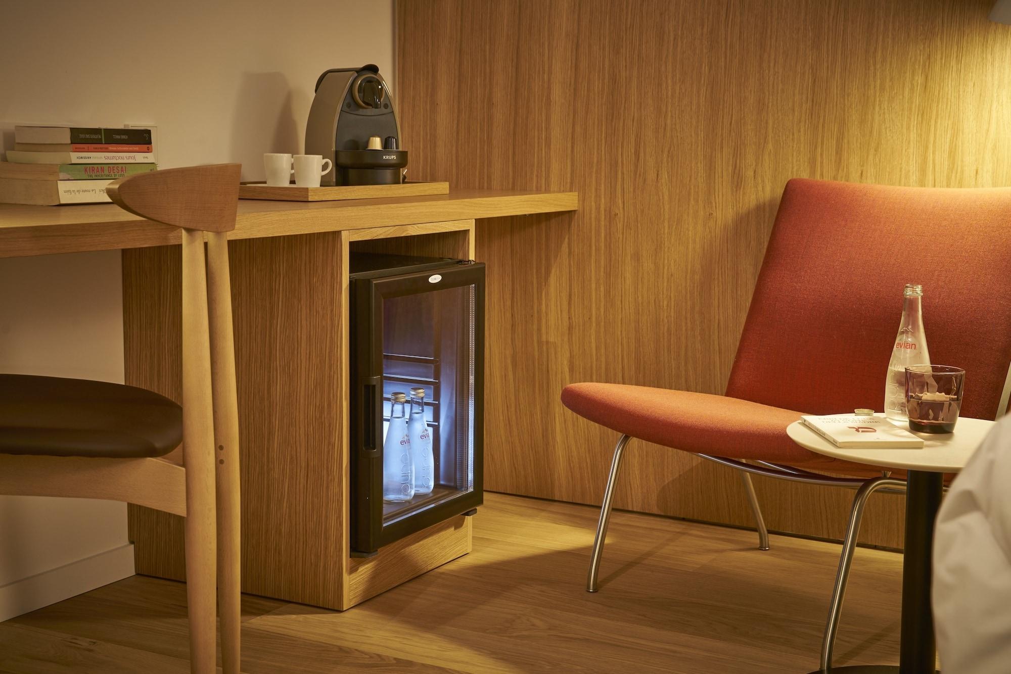 9hotel Republique Hotel Parigi